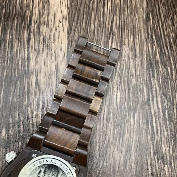 Wewood 100% Natural Wood Watch With Date Display New Battery - Picture 7 of 12
